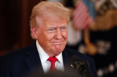 Trump Administration offers $1,000 to illegal migrants who voluntarily self-deport | Today News 16 Trump Administration offers $1,000 to illegal migrants who voluntarily self-deport | Today News