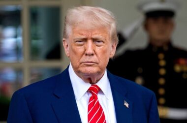 ‘Raj Nagar Extension mein Ganga water supply...': Bizarre requests after Trump claims 'mediating' India-Pak tensions | Today News 8 menu