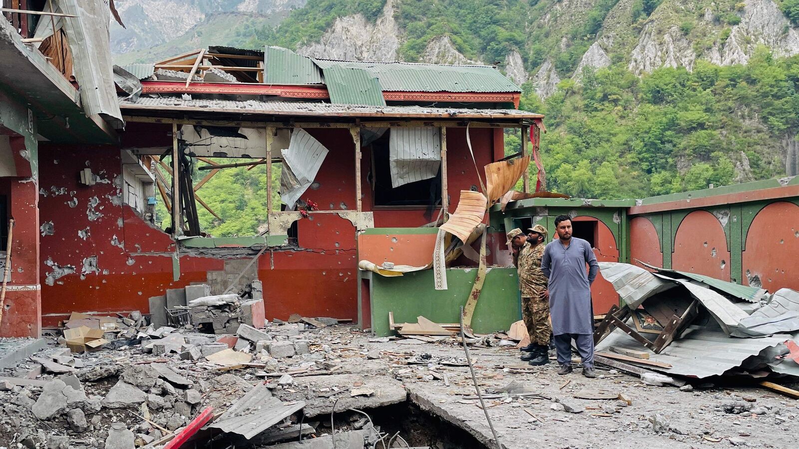 ‘Want to thank PM Modi for taking revenge’: Pahalgam terror attack victims’ families laud Operation Sindoor | Today News 6 menu