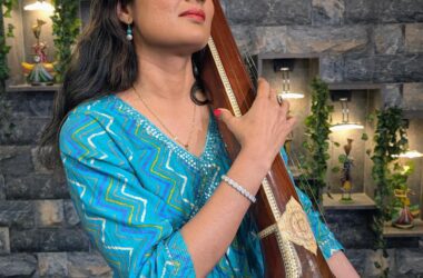 Charulatha Mani uses tremolo technique from opera tradition in Thug Life song 9 Charulatha Mani uses tremolo technique from opera tradition in Thug Life song