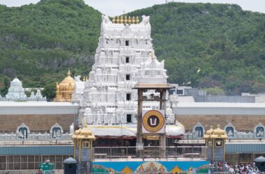 Google Vice President Chandrasekhar donates ₹1 crore to Tirupati temple's SV Pranadana Trust | Today News 17 menu