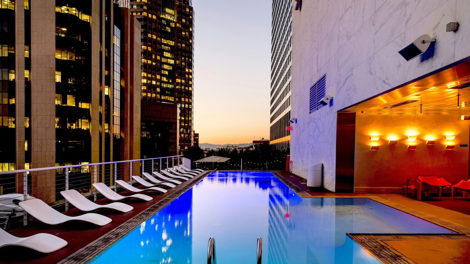 Hotel room in Vietnam for just ₹159 per night? Social media post raises eyebrows, netizens say ‘too good to be true’ | Today News 8 menu