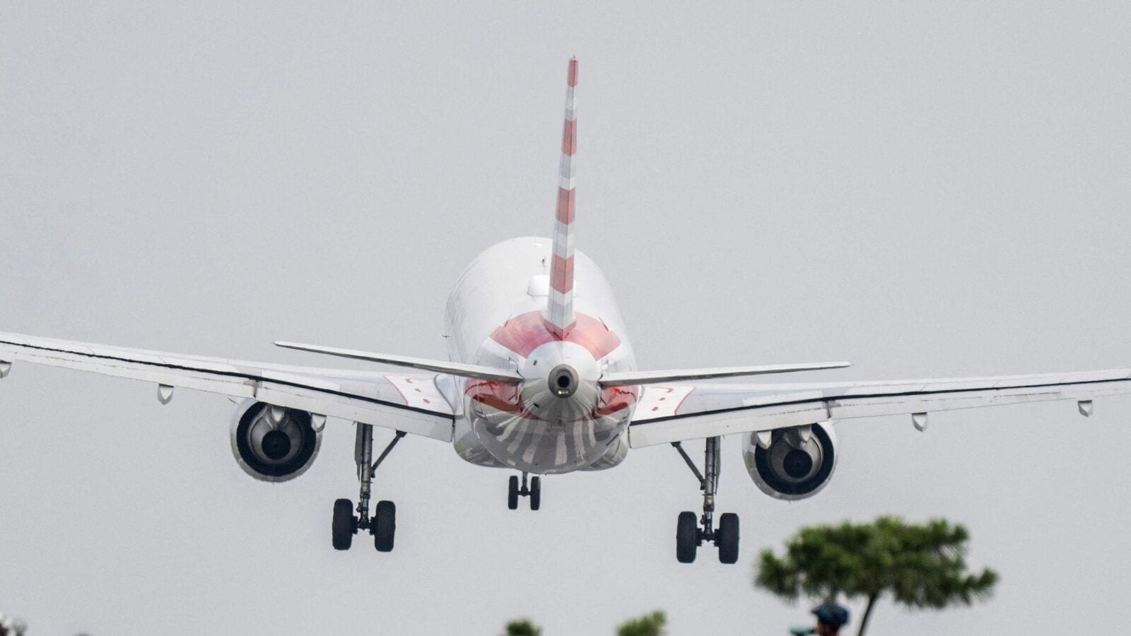 India, Pakistan issue fresh NOTAMs, extend closure of airspace for each other's airlines | Today News 7 menu