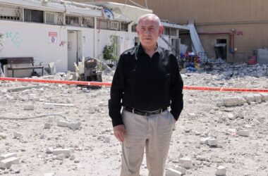 Iran-Israel Conflict: Benjamin Netanyahu's decades-long nuke bomb alarm – 'the boy who can't stop crying wolf' | Today News 14 menu