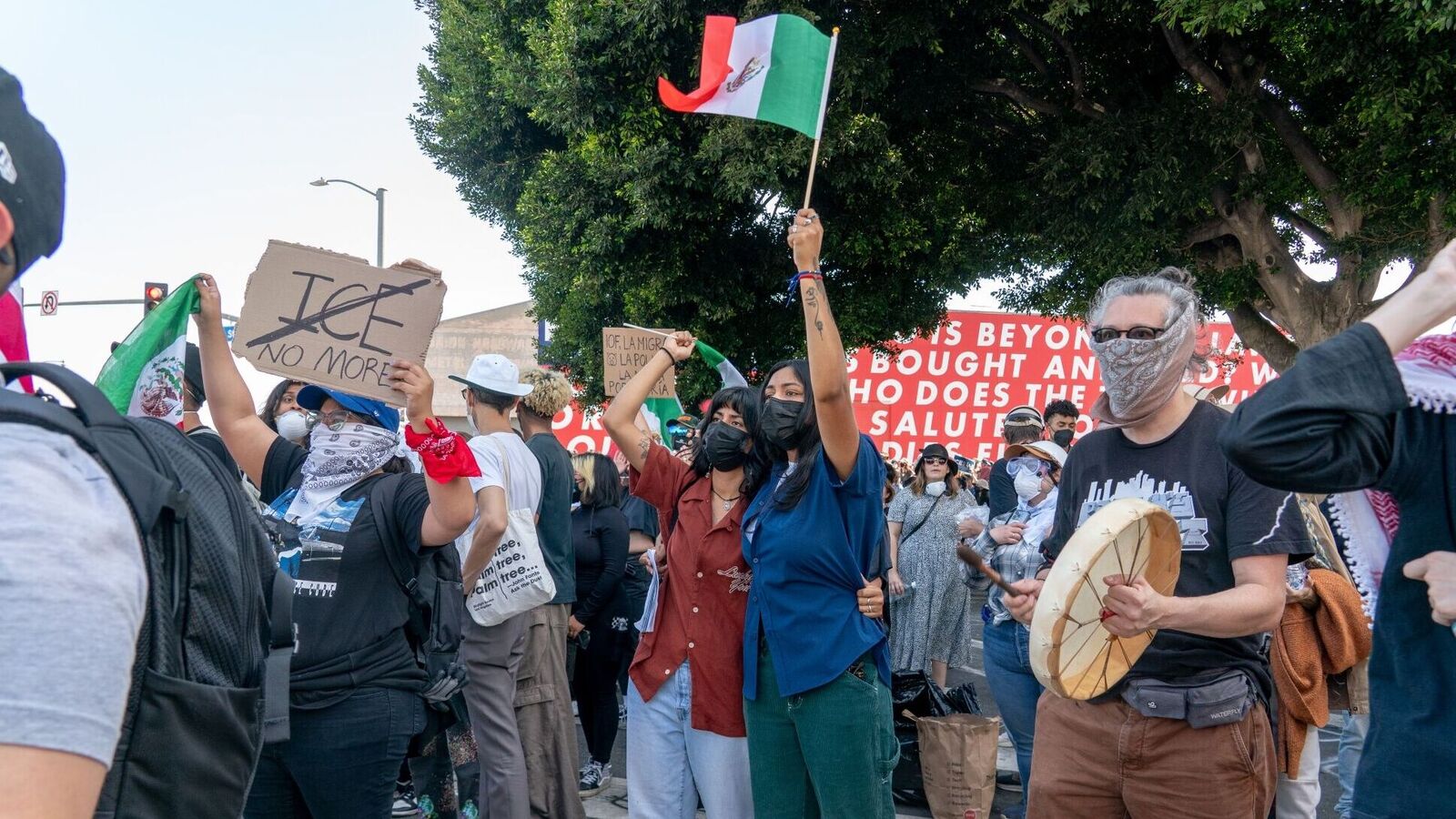 Los Angeles’ key protest moments: 1968 Walkouts, 1992 Rodney King uprising, and 2020 George Floyd demonstrations | Today News 8 menu
