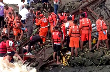 Pune bridge collapse: After 2 people die, PM Modi calls CM Fadnavis from Cyprus to take stock of the situation | Today News 18 menu