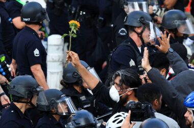 'Clean Trump's mess': LA protest continues, US President deploys 700 Marines, 2,000 more National Guard members | Today News 12 menu
