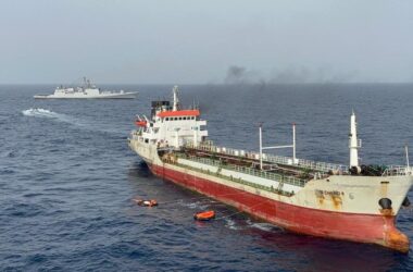 Indian Navy leads high-risk firefighting, rescue operation on Palau-flagged tanker in Arabian Sea | Today News 17 menu