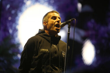 Liam Gallagher Praises Fan Who Played ‘Wonderwall’ On Stage at Green Day Show 15 Liam Gallagher Praises Fan Who Played ‘Wonderwall’ On Stage at Green Day Show