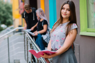 Why Smart Students Consider Using Online Exam Assistance 16 Students