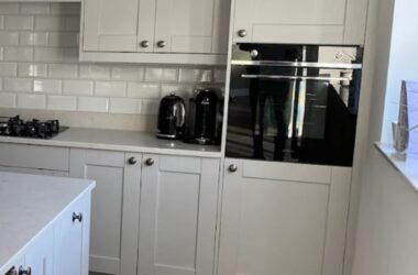 Why Pick White Quartz with Black Veins for Kitchen Counters 4 Kitchens-In-Brighouse