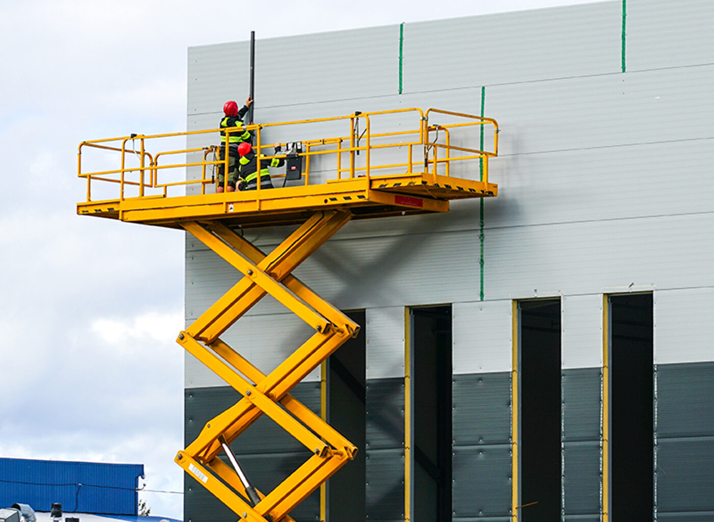 How Regular Maintenance Makes Hired Scissor Lifts More Reliable 8 How Regular Maintenance Makes Hired Scissor Lifts More Reliable