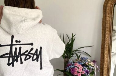 Perfect Ways to Match the Stussy 8Ball Hoodie with Sneakers 12 Stussy