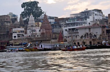 1 Day Varanasi Boat Ride with Sunrise View Tour Package – Spiritual Ganga Experience 11 1 Day Varanasi Boat Ride with Sunrise View Tour Package