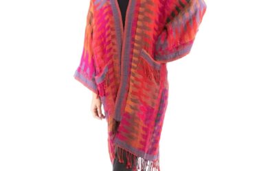 Japanese Kimono: Origins and Varieties 14 Japanese Kimono: Origins and Varieties